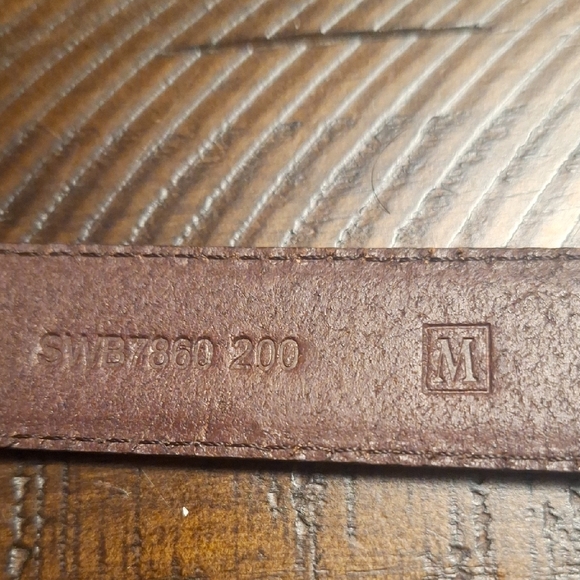Women's Brown Leather Belt - Picture 4 of 7